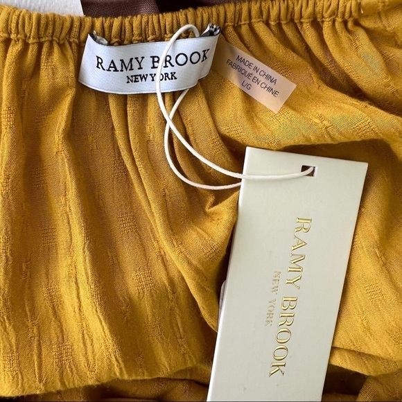 Ramy Brook Jacquard Puff Sleeve Blouse in Gold Large - Picture 6 of 7